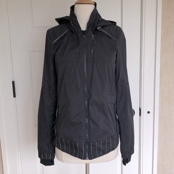 Lululemon Women's Running/Hiking Jacket Black 6 - Picture 1 of 16